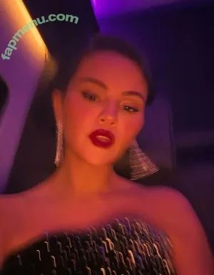 Selena Gomez / selena.gomez / selenagomez nude photo #0293