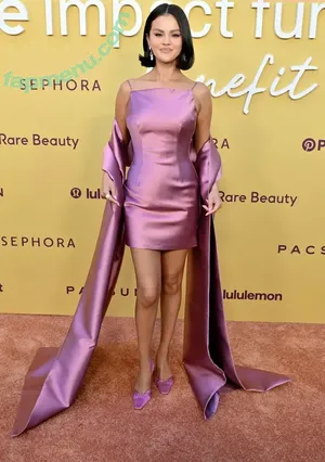 Selena Gomez / selena.gomez / selenagomez nude photo #0304