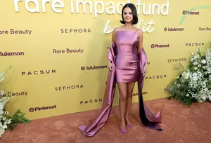 Selena Gomez / selena.gomez / selenagomez nude photo #0325