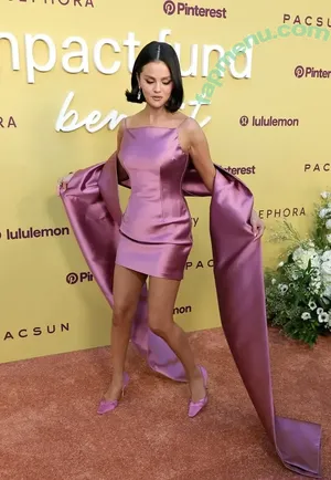 Selena Gomez / selena.gomez / selenagomez nude photo #0372