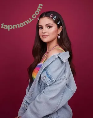 Selena Gomez / selena.gomez / selenagomez nude photo #0388