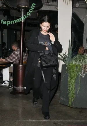 Selena Gomez / selena.gomez / selenagomez nude photo #0407