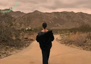 Selena Gomez / selena.gomez / selenagomez nude photo #0430