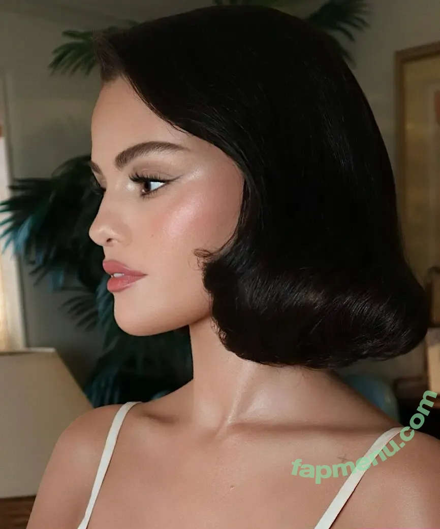 Selena Gomez nude photo #0249 (selena.gomez / selenagomez)