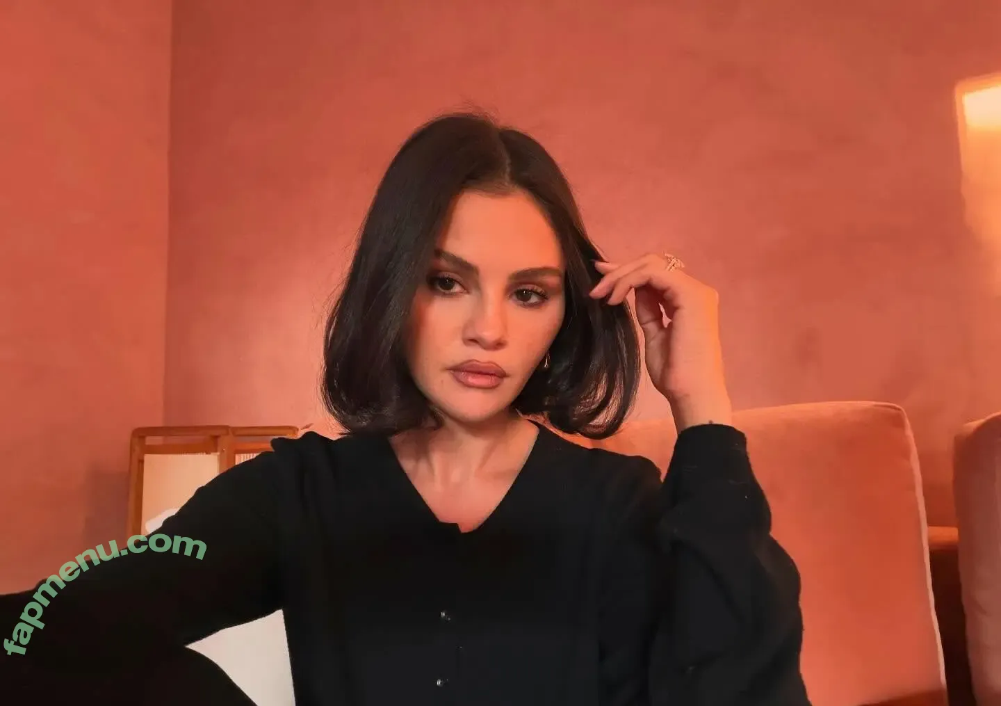 Selena Gomez nude photo #0292 (selena.gomez / selenagomez)