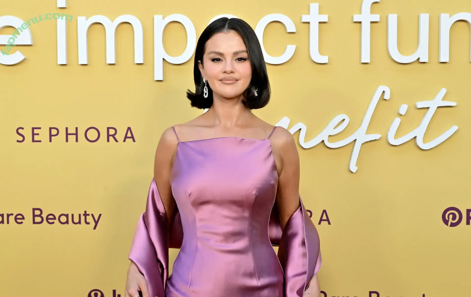 Selena Gomez nude photo #0320 (selena.gomez / selenagomez)