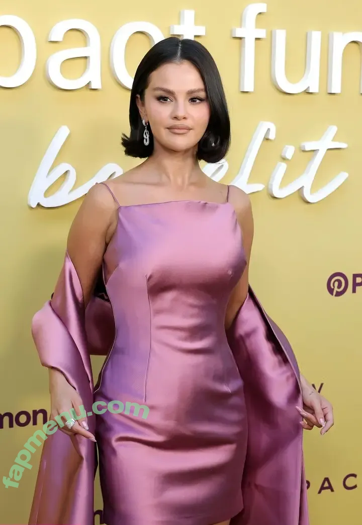 Selena Gomez nude photo #0340 (selena.gomez / selenagomez)