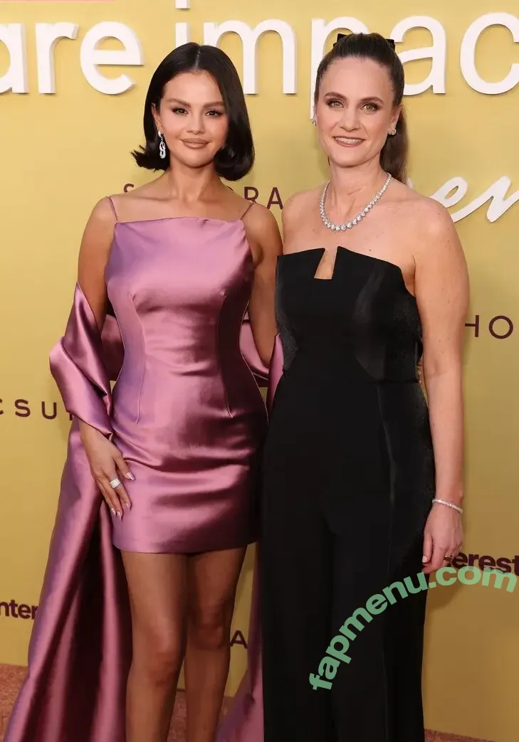 Selena Gomez nude photo #0366 (selena.gomez / selenagomez)