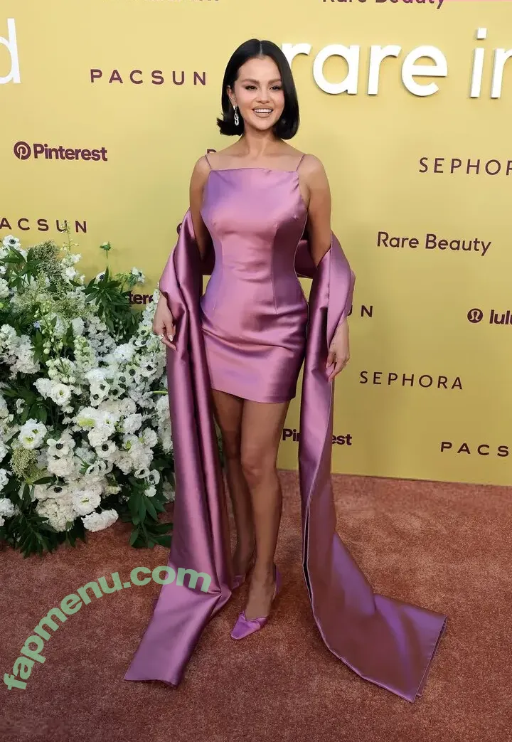 Selena Gomez nude photo #0370 (selena.gomez / selenagomez)