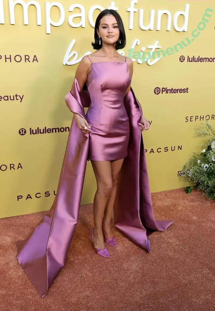 Selena Gomez nude photo #0371 (selena.gomez / selenagomez)