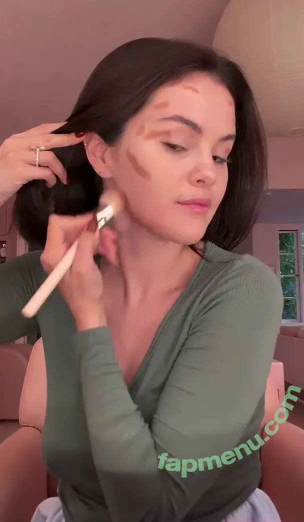 Selena Gomez nude photo #0417 (selena.gomez / selenagomez)