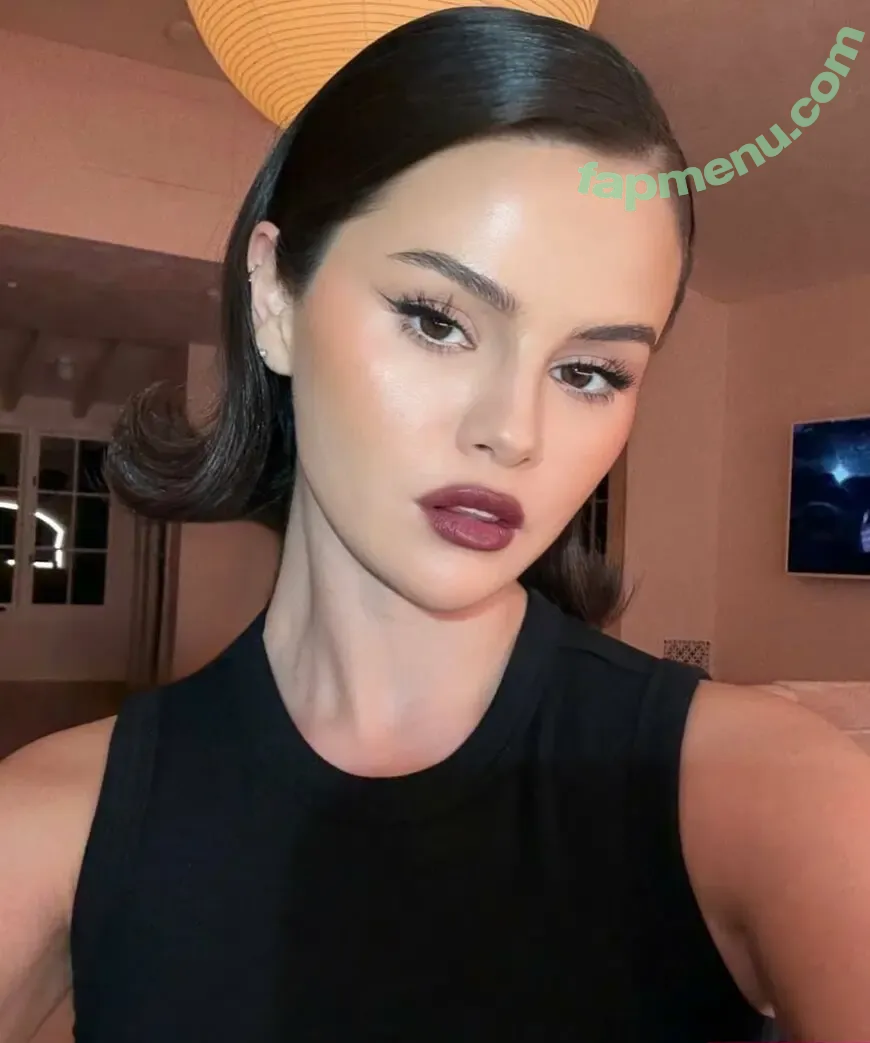 Selena Gomez nude photo #0427 (selena.gomez / selenagomez)