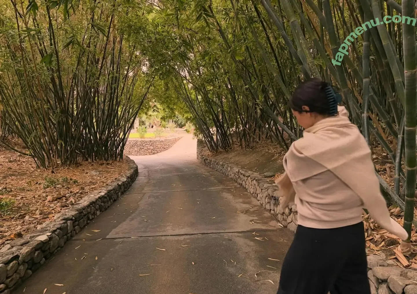 Selena Gomez nude photo #0428 (selena.gomez / selenagomez)