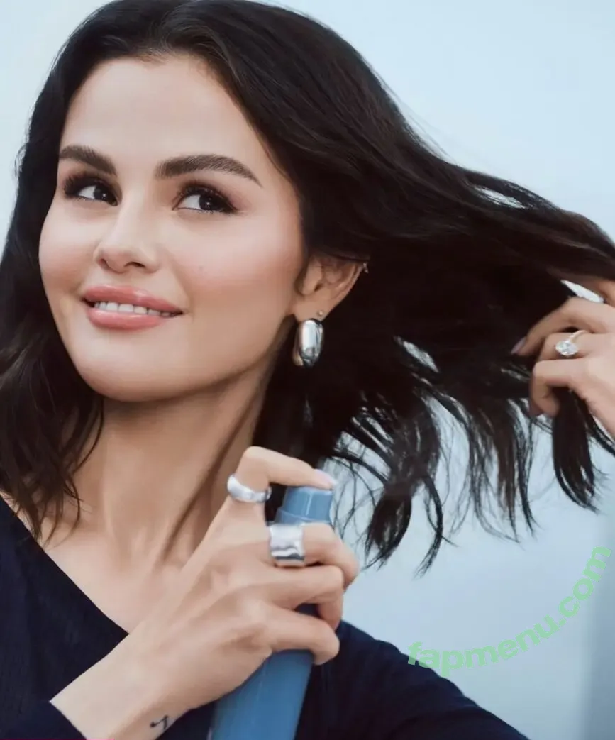 Selena Gomez nude photo #0470 (Selena / selenagomez)