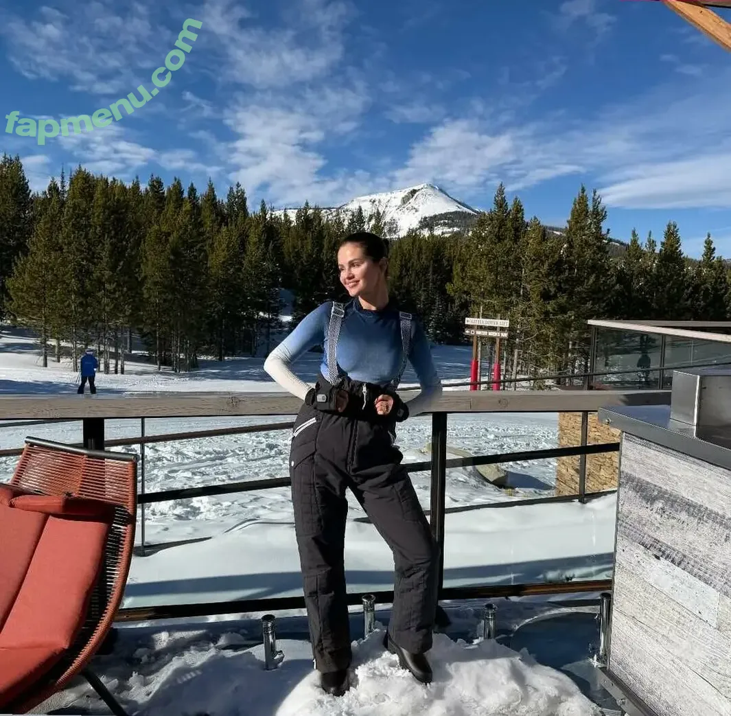 Selena Gomez nude photo #0501 (Selena / selena.gomez / selenagomez)