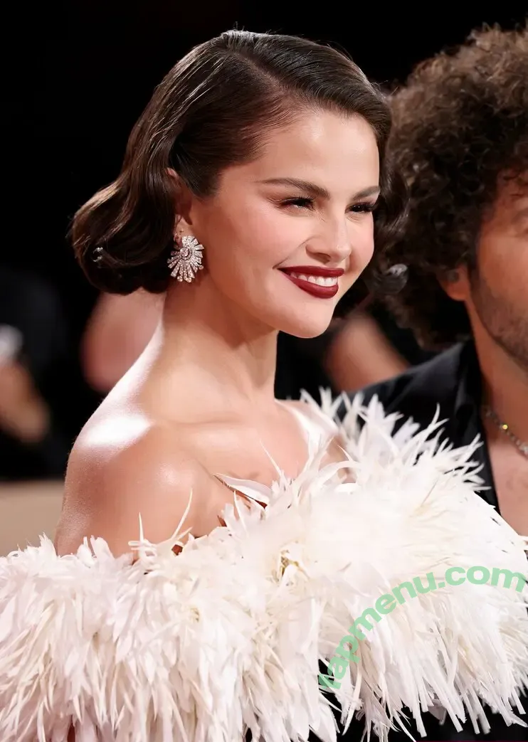 Selena Gomez nude photo #0511 (Selena / selena.gomez / selenagomez)
