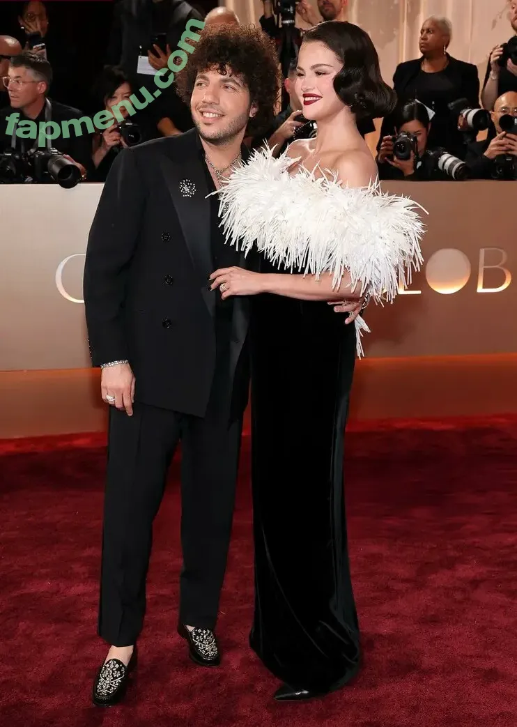 Selena Gomez nude photo #0522 (Selena / selena.gomez / selenagomez)