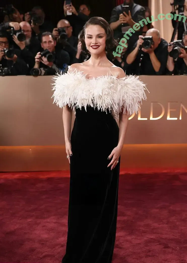 Selena Gomez nude photo #0527 (Selena / selena.gomez / selenagomez)