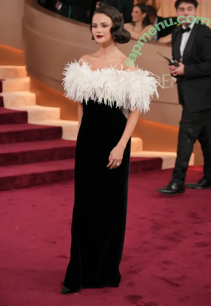 Selena Gomez nude photo #0535 (Selena / selena.gomez / selenagomez)