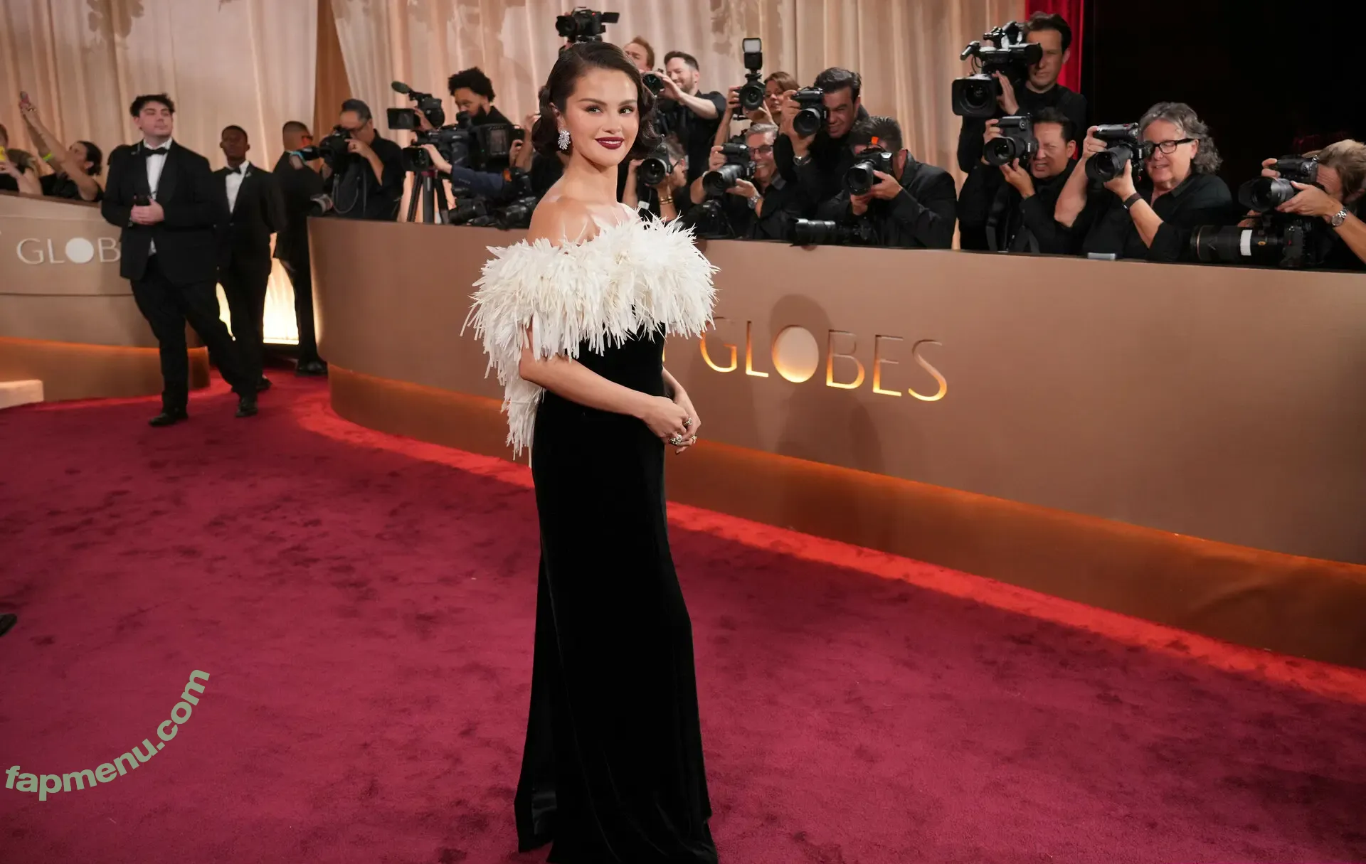 Selena Gomez nude photo #0538 (Selena / selena.gomez / selenagomez)