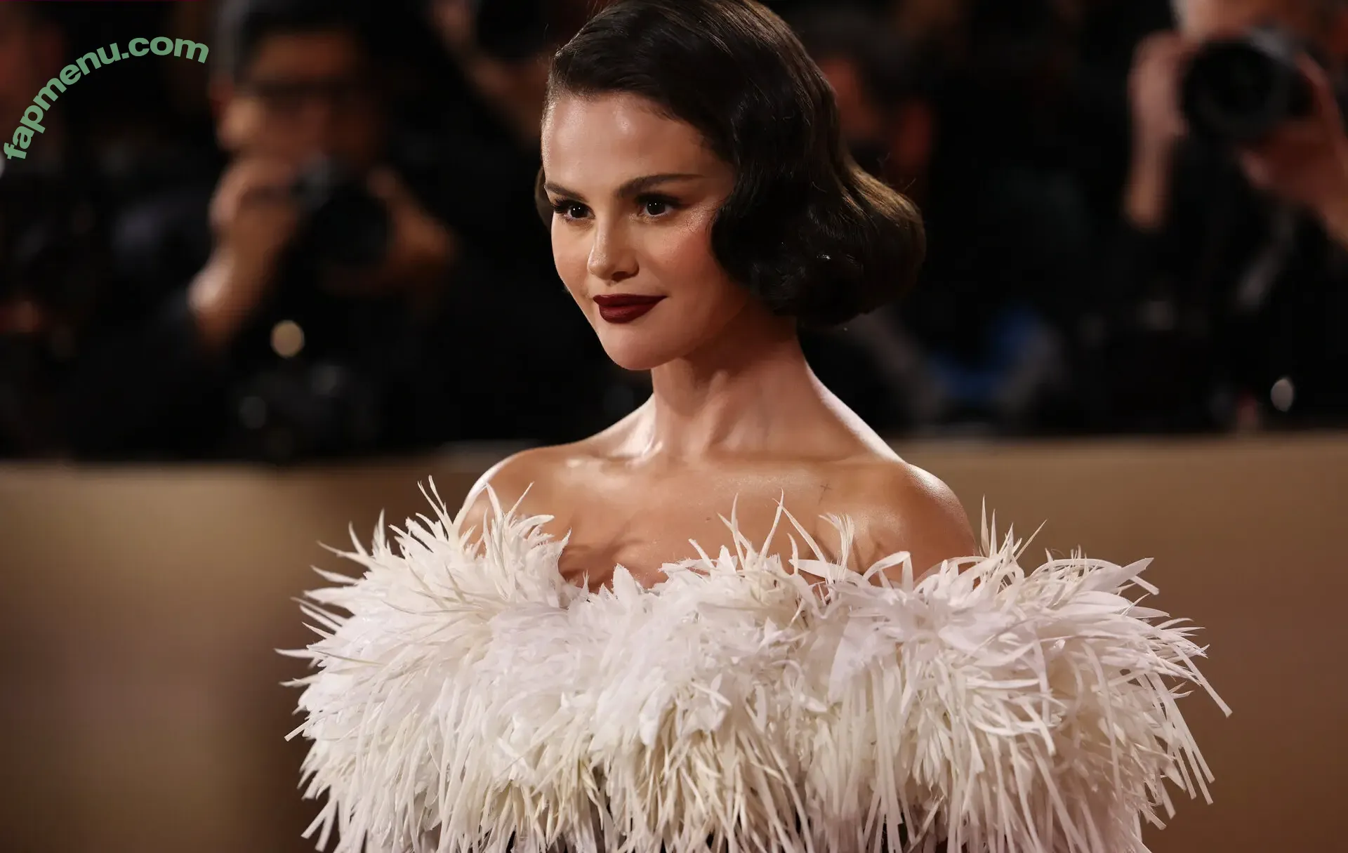 Selena Gomez nude photo #0541 (Selena / selena.gomez / selenagomez)