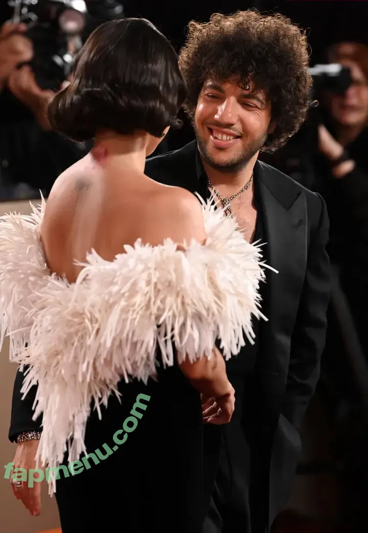 Selena Gomez nude photo #0552 (Selena / selena.gomez / selenagomez)