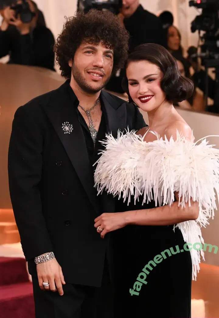 Selena Gomez nude photo #0553 (Selena / selena.gomez / selenagomez)