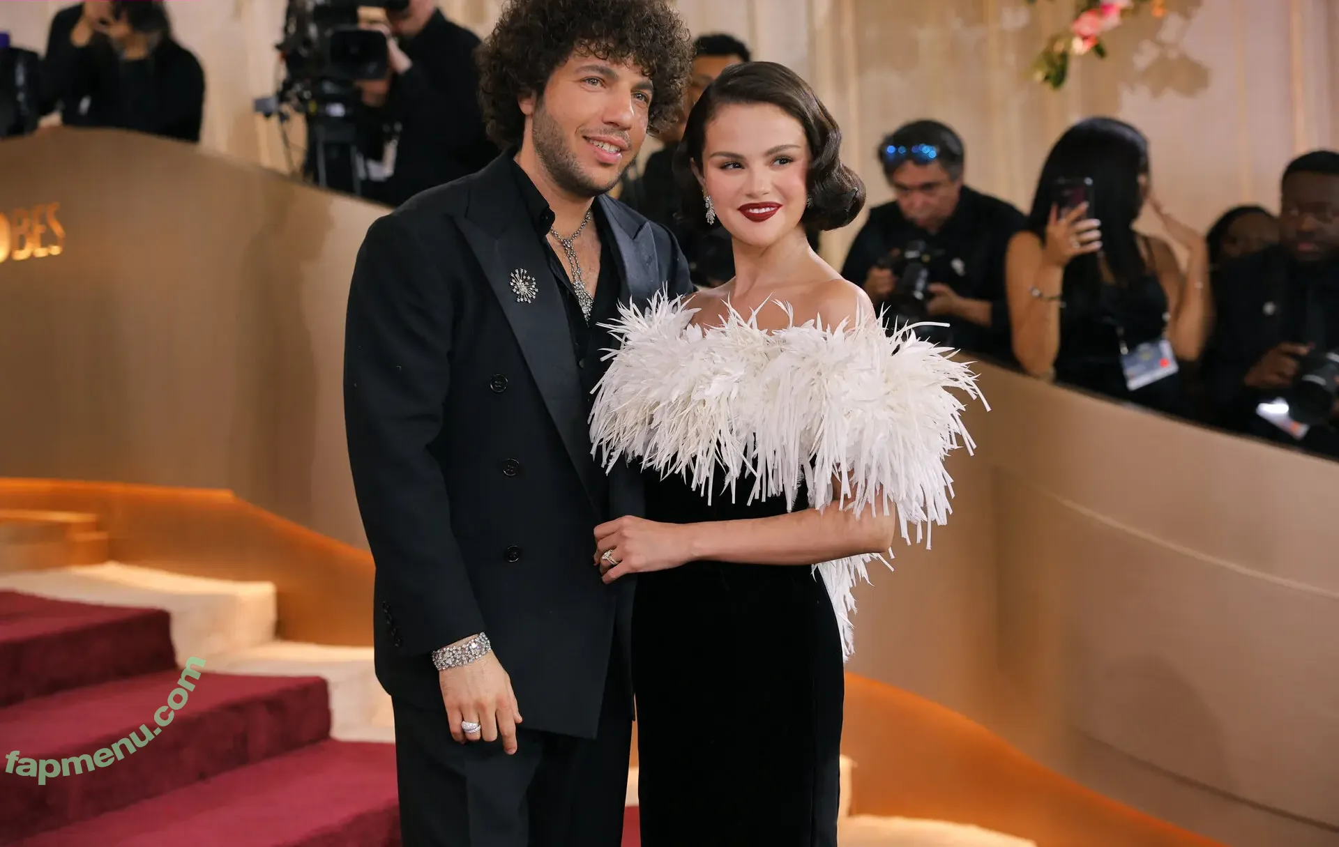 Selena Gomez nude photo #0557 (Selena / selena.gomez / selenagomez)