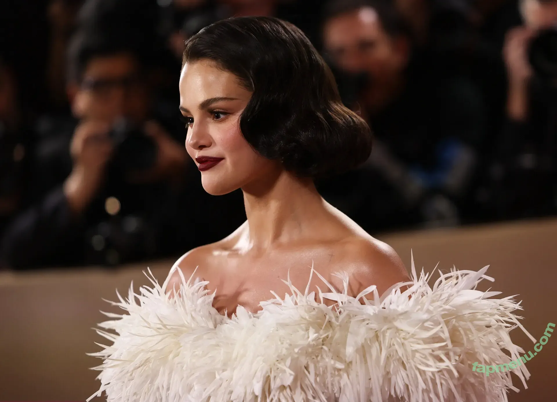 Selena Gomez nude photo #0567 (Selena / selena.gomez / selenagomez)