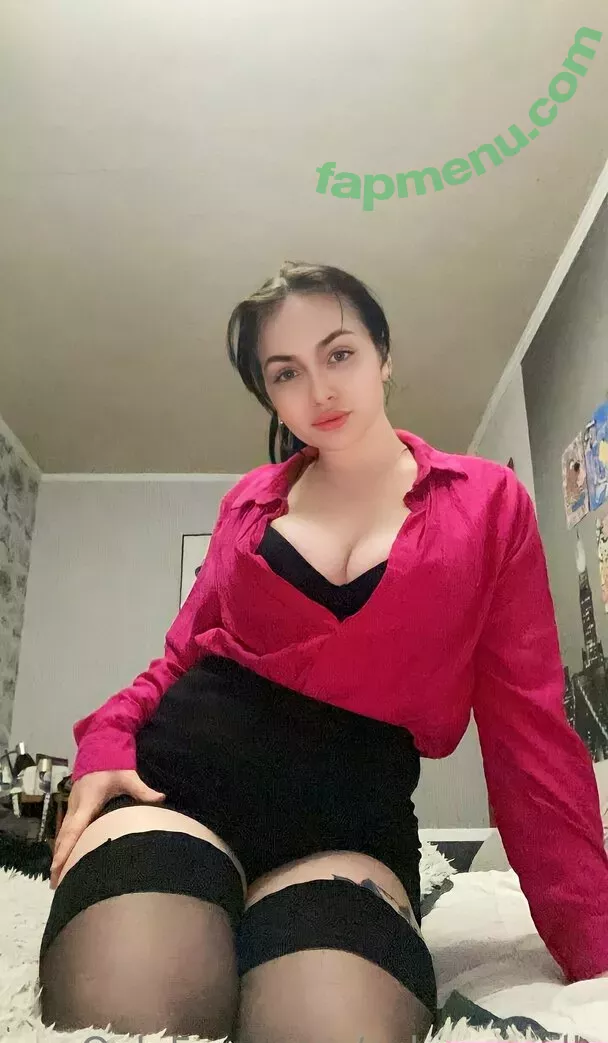 selena_mills nude photo #0032 (selena_mills)