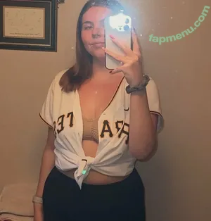 selenaax_ / selenaxox_ nude photo #0022