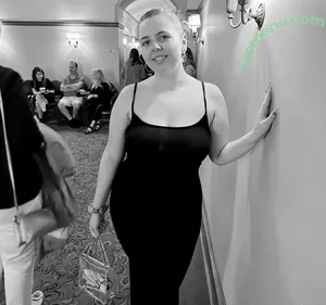 selenaax_ / selenaxox_ nude photo #0073