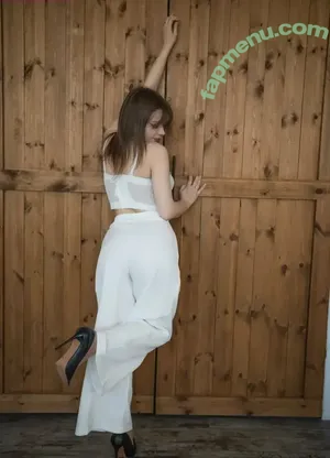  nude photo #0001
