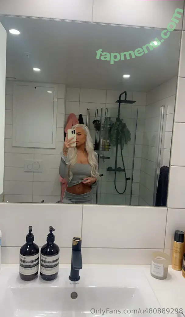 selenavixenn nude photo #0004 (meksh66728)