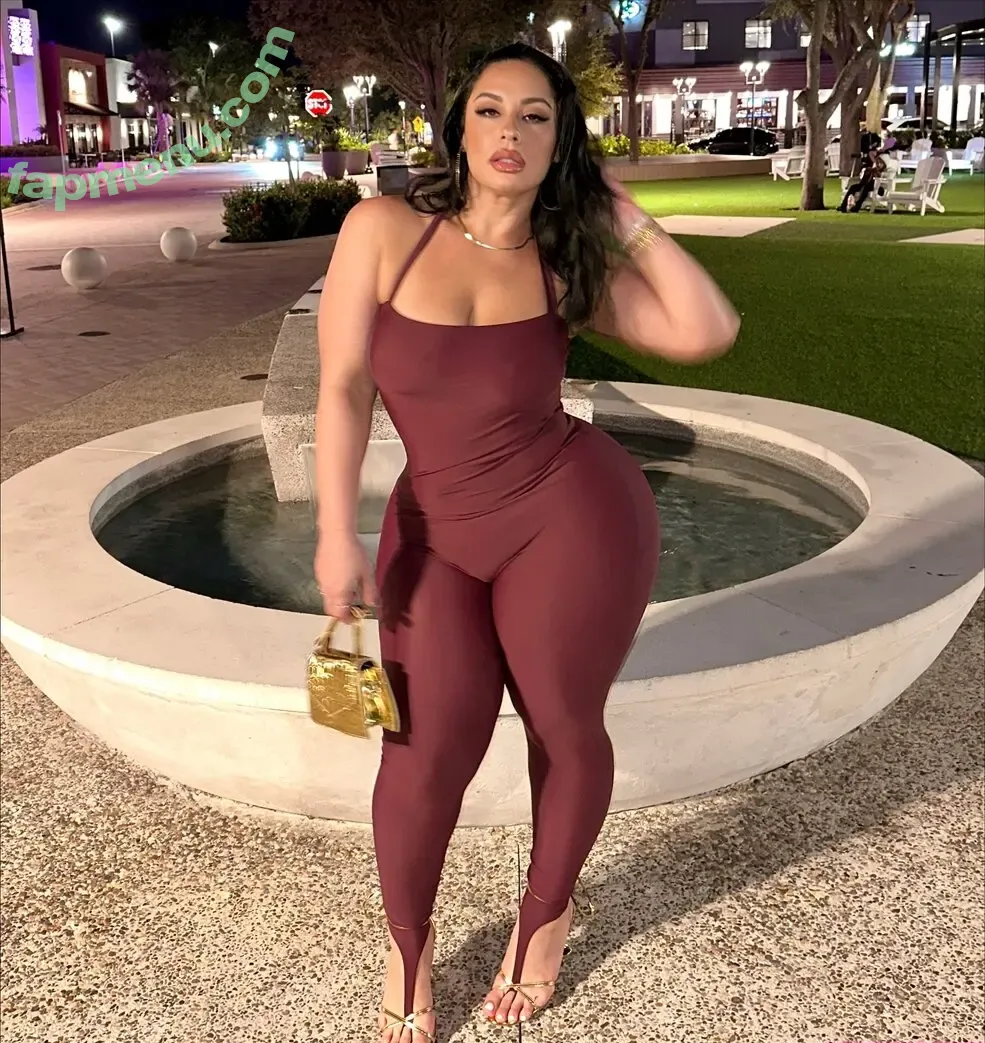 Selene Castle nude photo #0911 (iamselenecastle / selenacastle / selenecastle)