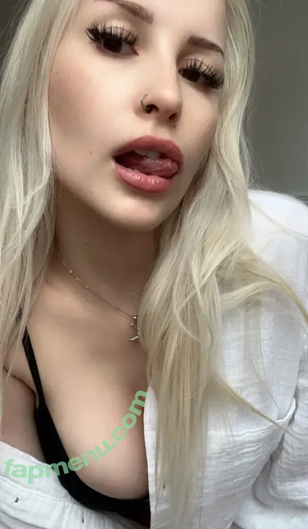 selenerey nude photo #0007 (selenerey__)