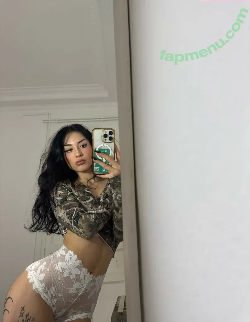 selfishara nude photo #0037 (selfishara)