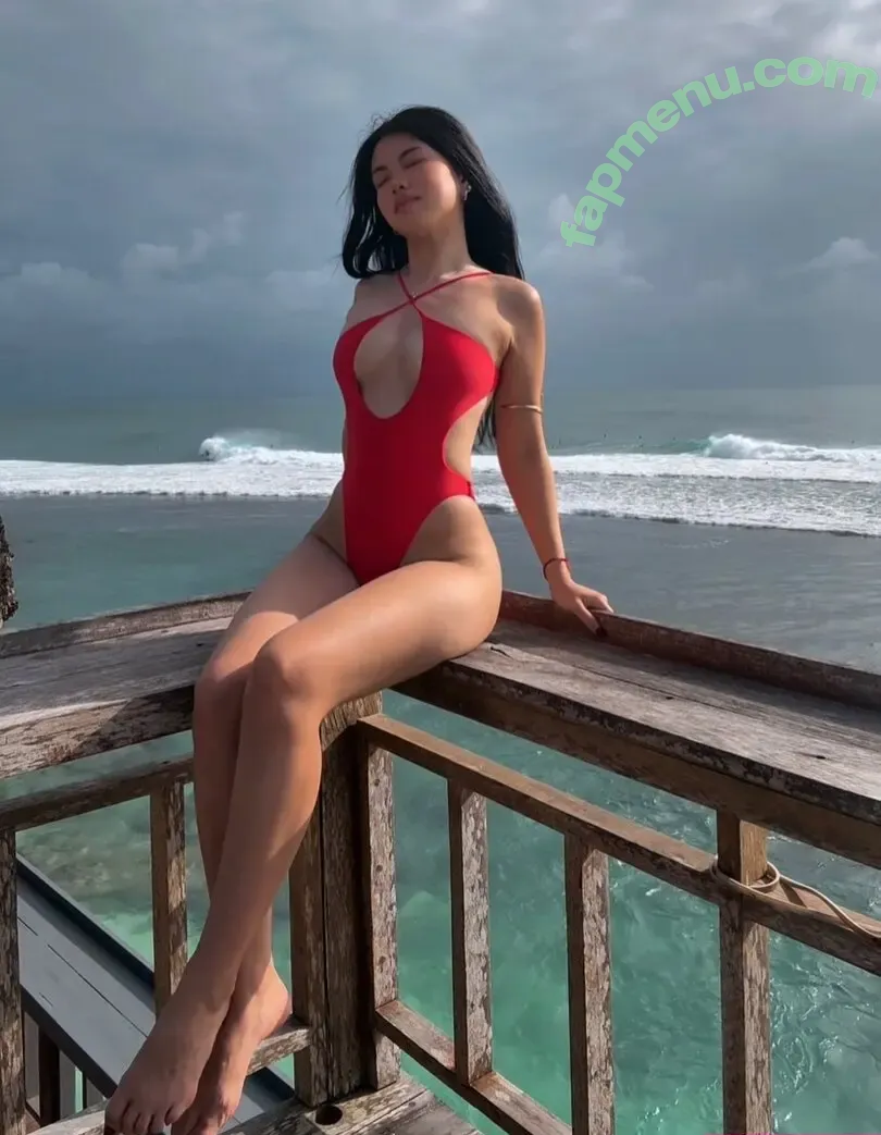 Selin Claribel Tan nude photo #0005 (its.selinboo)