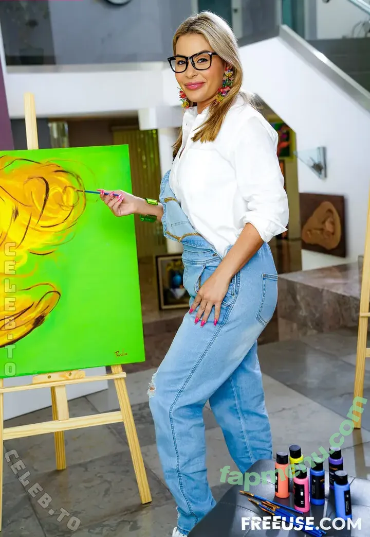 Selina Bentz nude photo #0396 (SelinaBentz / selinabentzzz / sloaneblake)