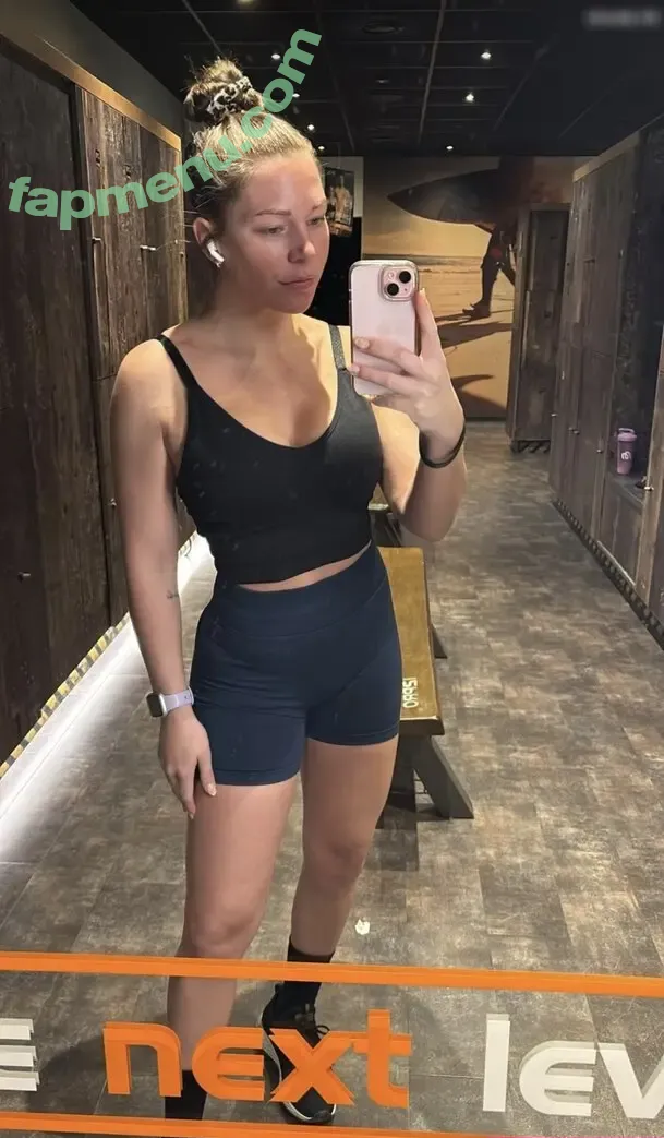 SelinaFit nude photo #0006 (selina_fit2107)