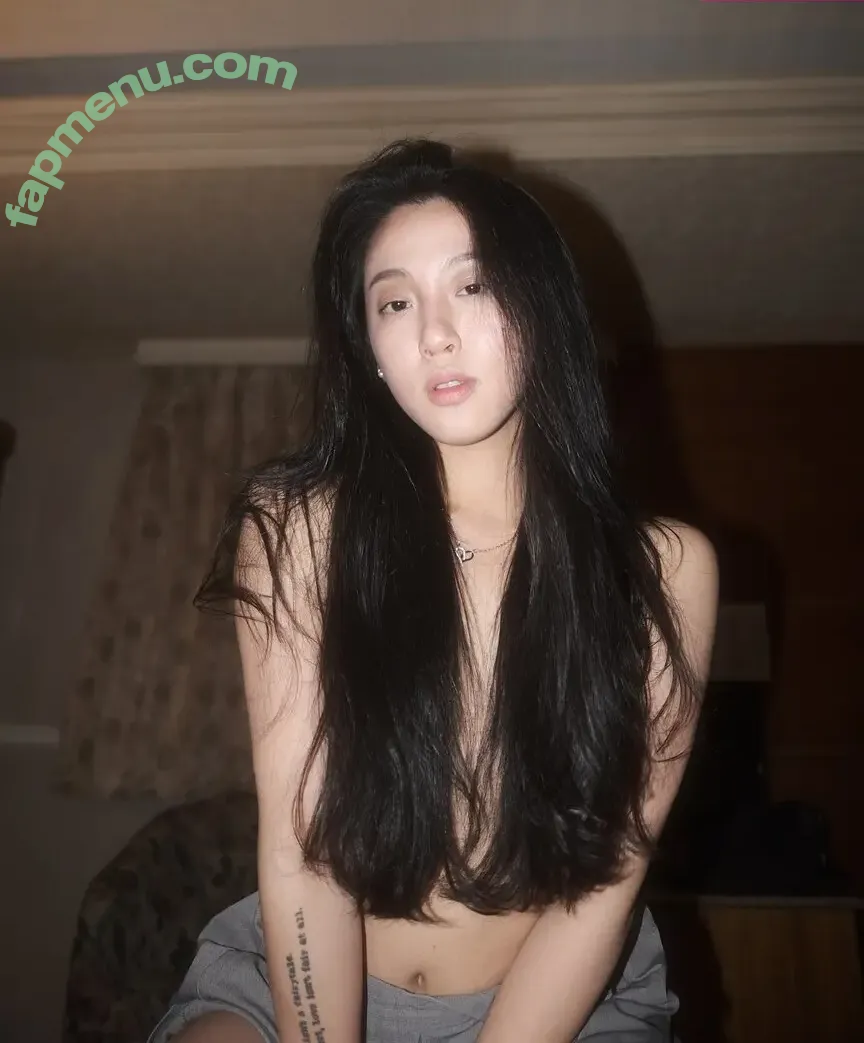 selinamimi nude photo #0021 (Selina C / Selina Tan / selinam210)