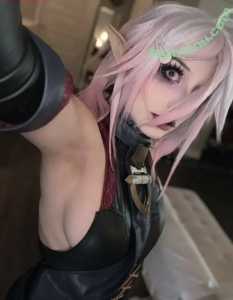 selkiewoah nude photo #0307 (selkiewoah)