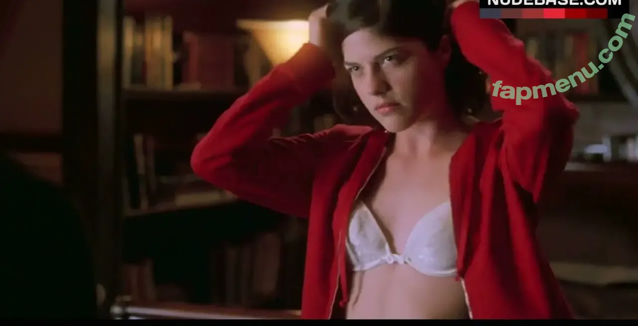 Selma Blair nude photo #0114 (selmablair)