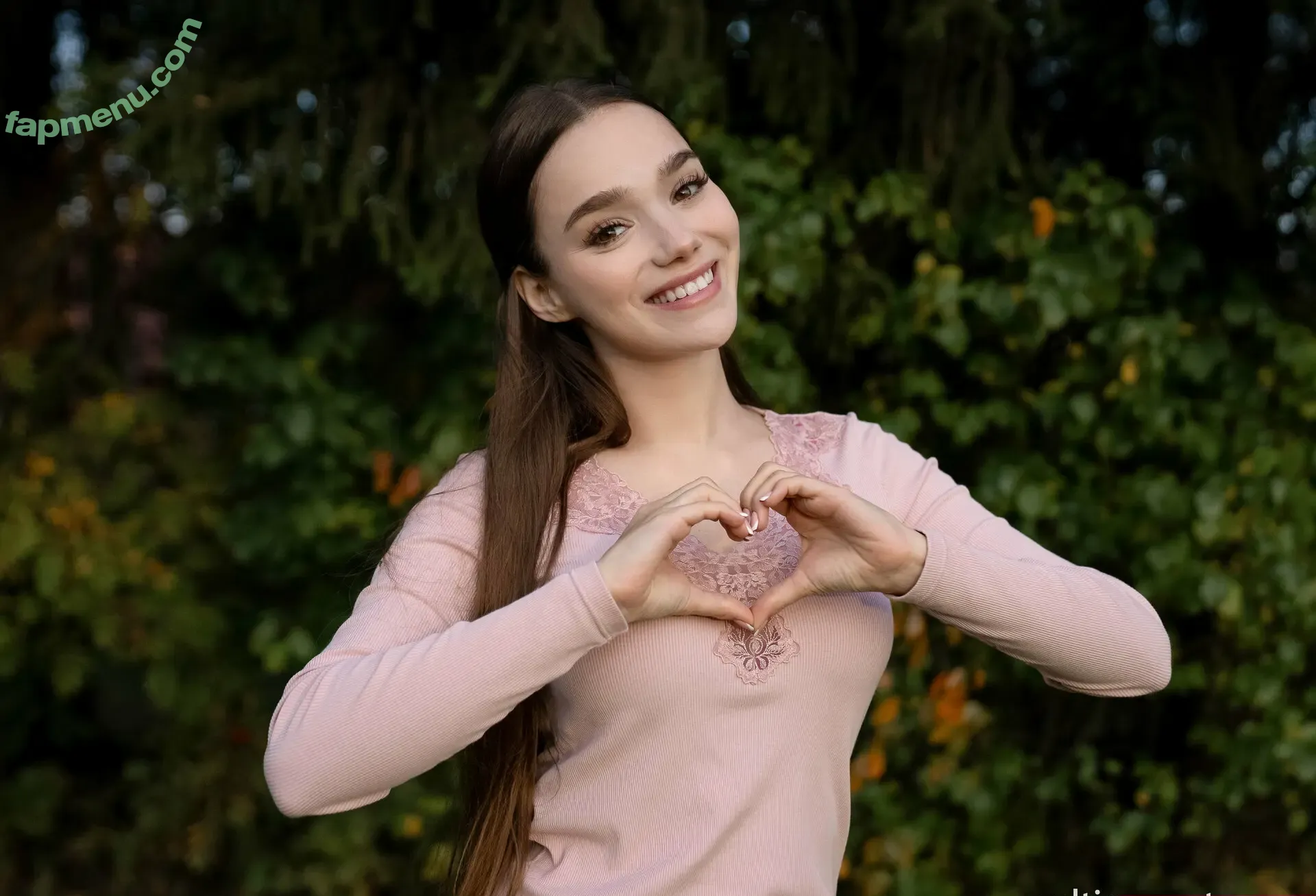 Selti nude photo #2874 (Seltin_Sweety / seltinsweety)