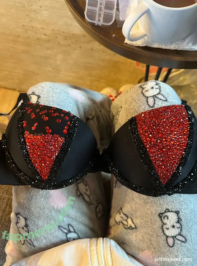 Selti nude photo #3152 (Seltin_Sweety / seltinsweety)