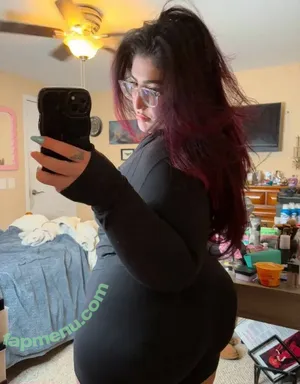 send4jess / jessicaslay / jessicaslayxo / mswanderess nude photo #0009