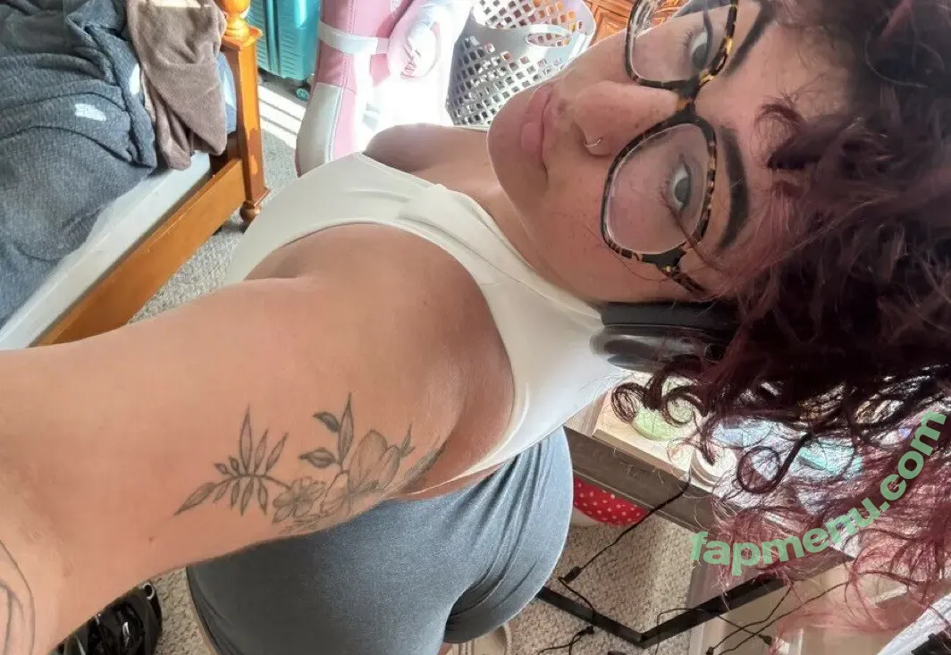 send4jess nude photo #0027 (jessicaslay / jessicaslayxo / mswanderess)