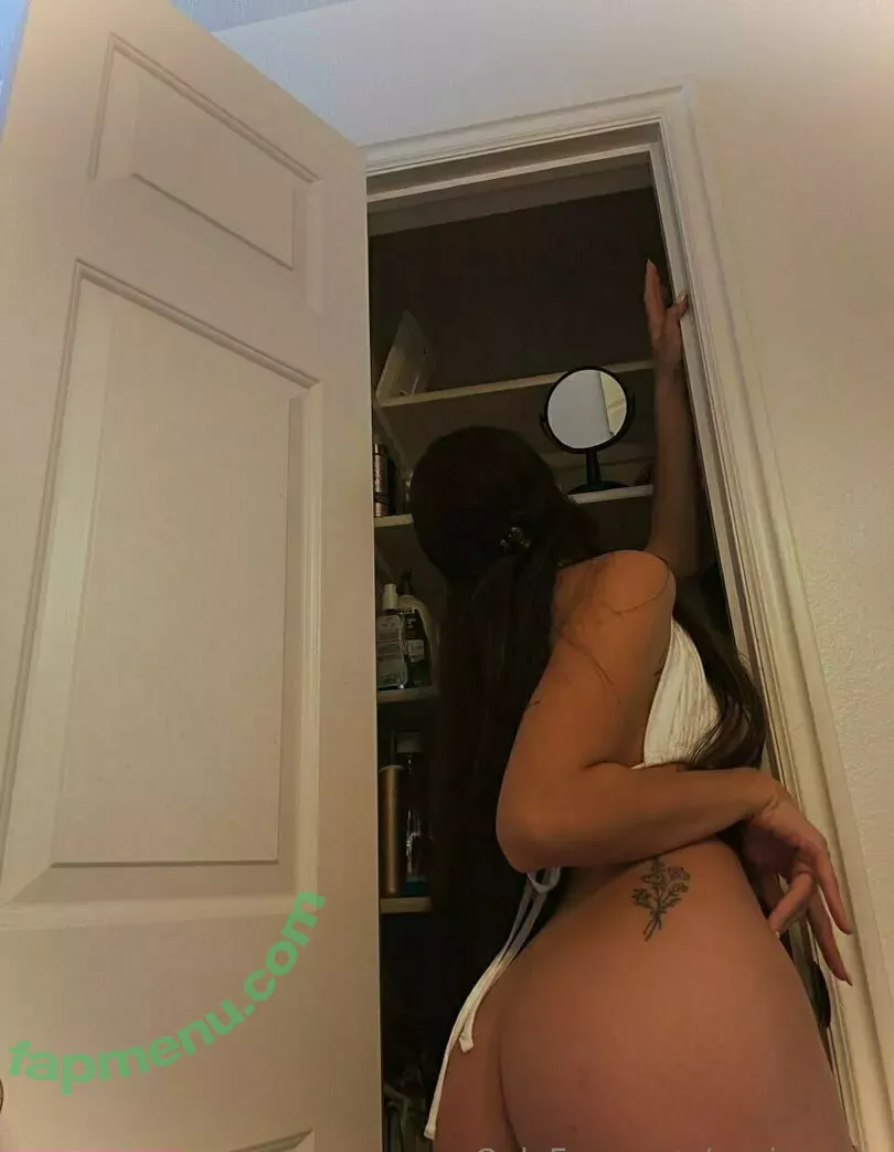 senioryear nude photo #1032 (Alexis / senioryearnetflix)