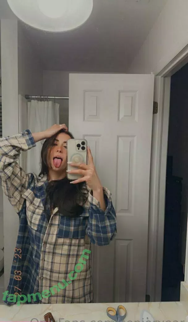 senioryear nude photo #1145 (Alexis / senioryearnetflix)