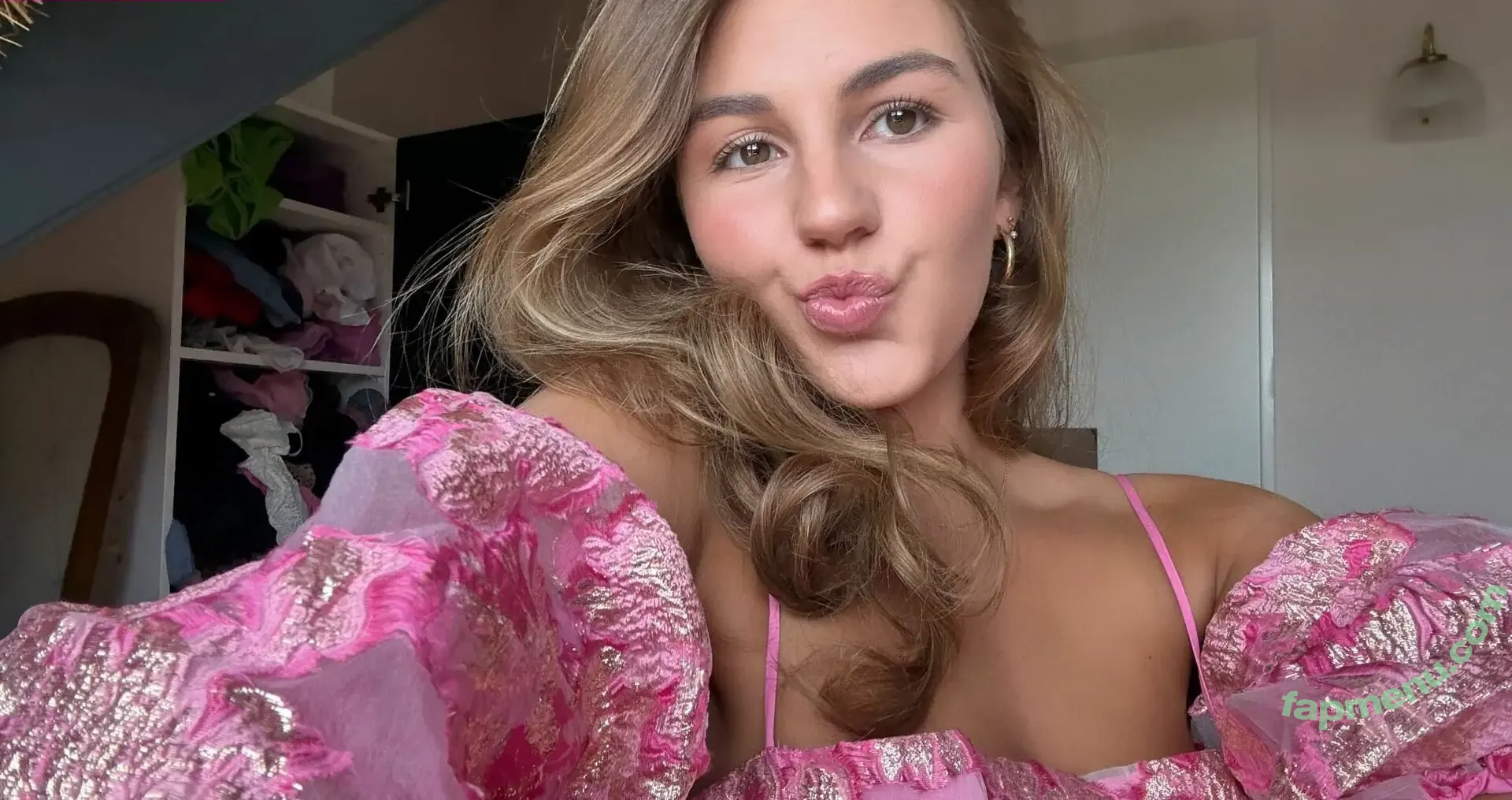 Senna Bellod nude photo #0012 (sennabellod)